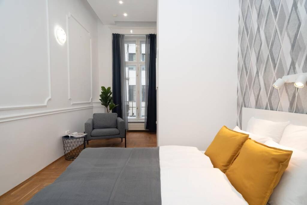 Best Located, 150 M2 5 Bedrooms Apt., Budapest Exterior foto